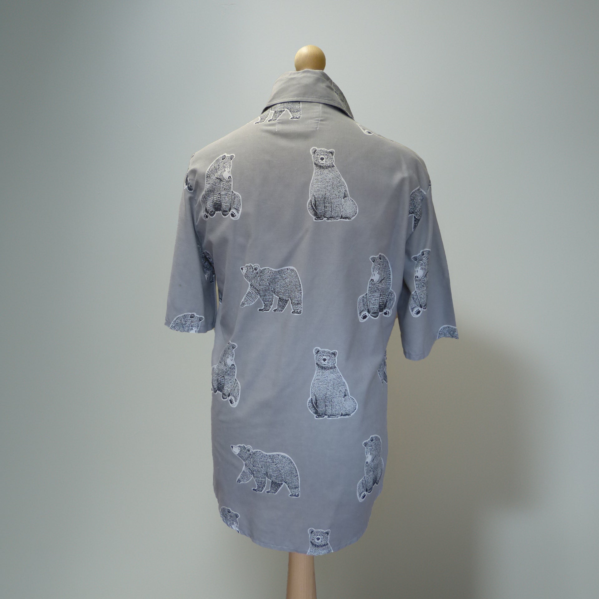 Bear with you Neck 17" chest 107cm/42"