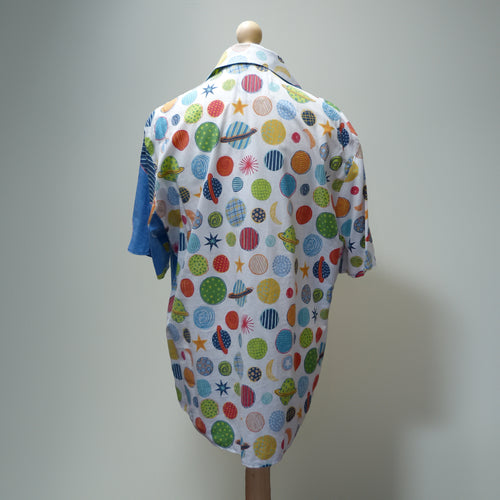 Aliens & planets                                                                    Neck 19.5" chest 127cm/50"