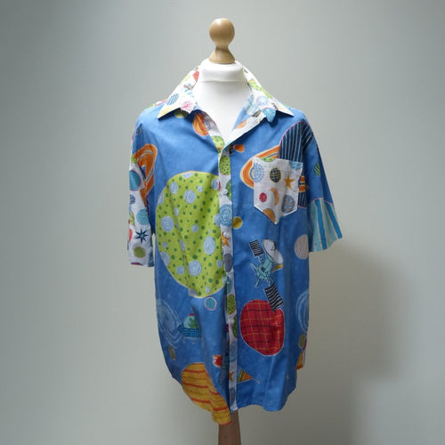 Aliens & planets Neck 19.5" chest 127cm/50" - Sew Revamp