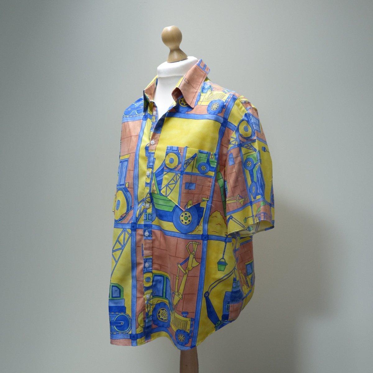 Construction site Neck 20" chest 132cm / 52" - Sew Revamp