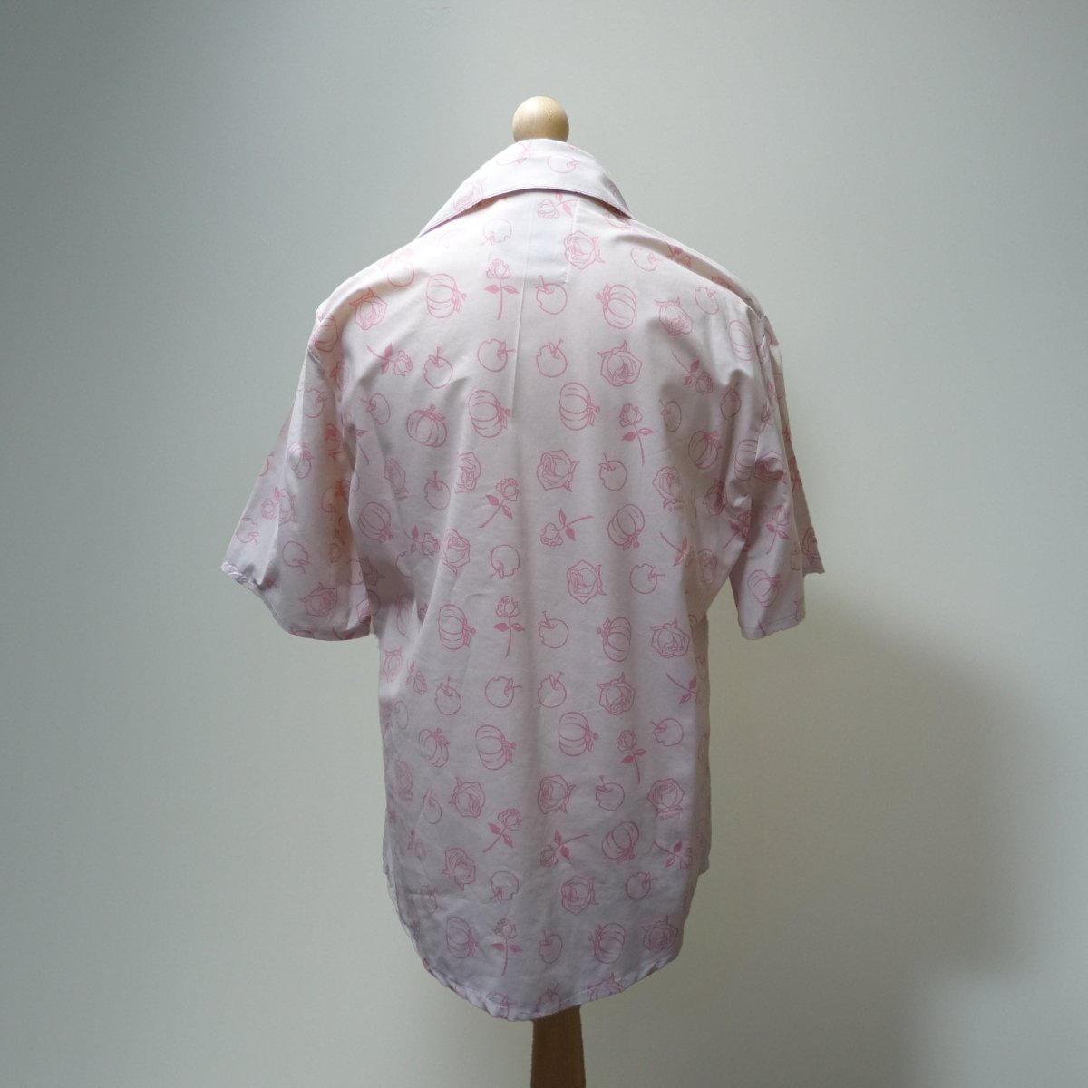Iconic princesses Neck 18.5" chest 120cm /47" - Sew Revamp