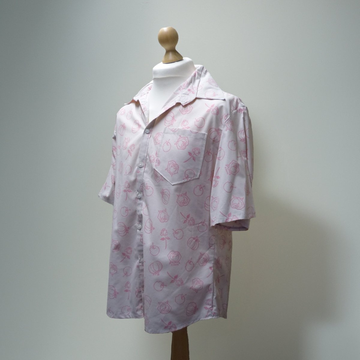 Iconic princesses Neck 18.5" chest 120cm /47" - Sew Revamp