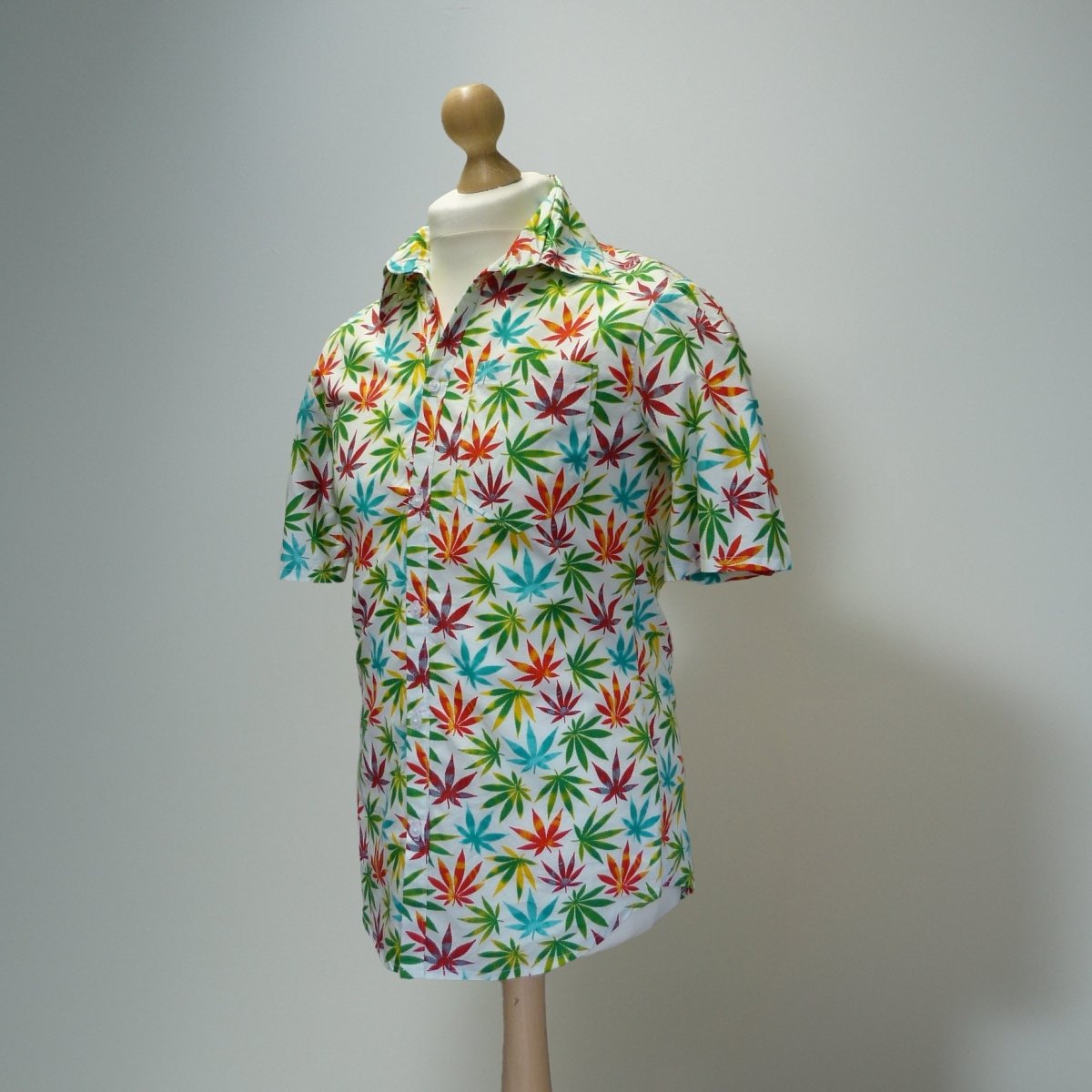 Living the High Life Neck 16.5" chest 97cm/ 38" - Sew Revamp