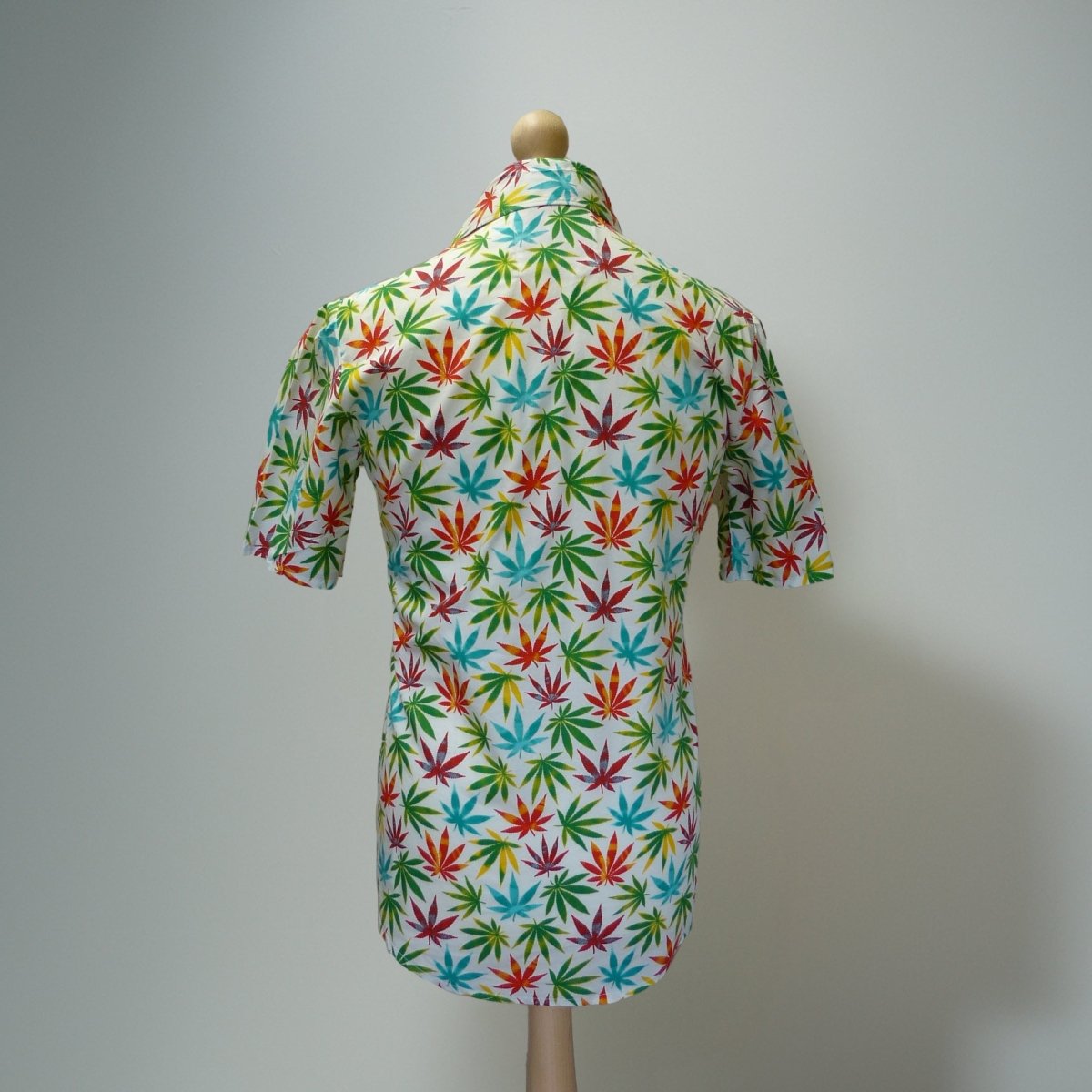 Living the High Life Neck 16.5" chest 97cm/ 38" - Sew Revamp