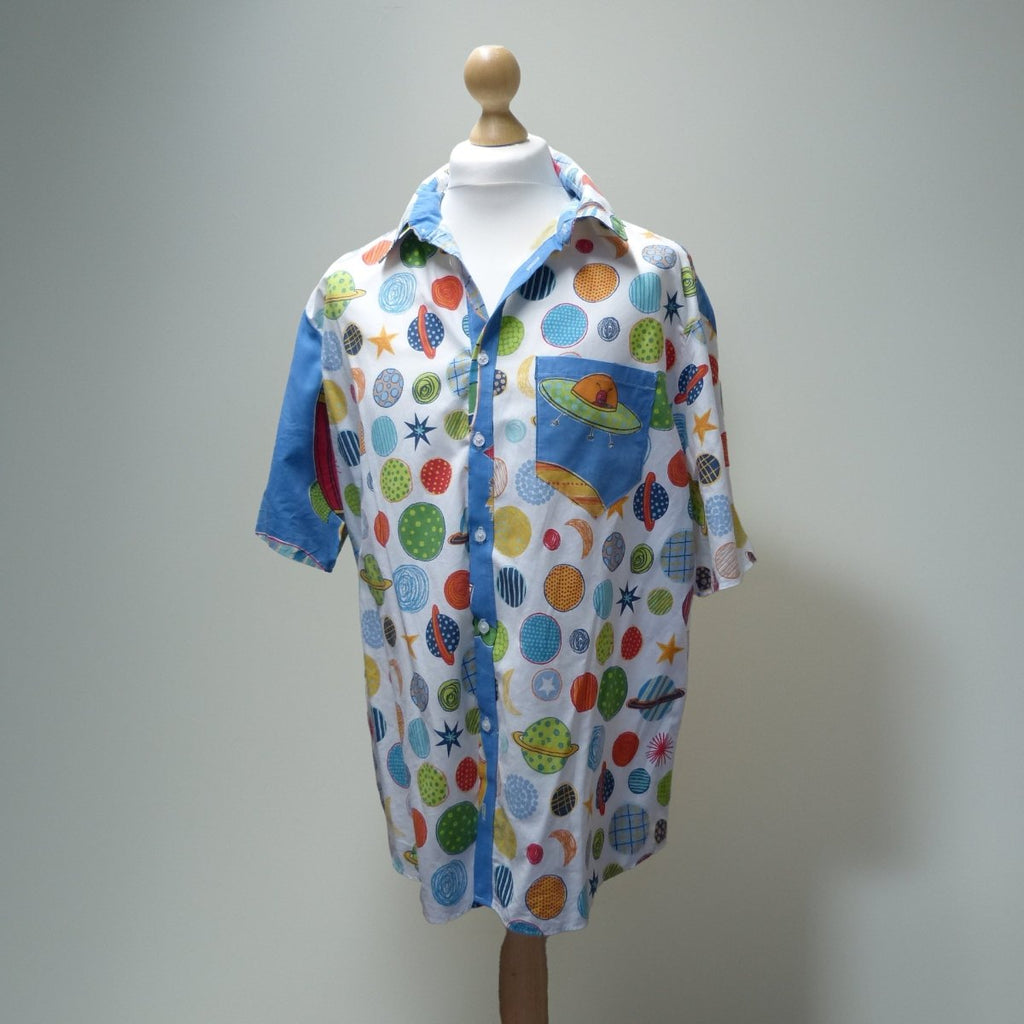 Planets & Aliens Neck 19" chest 130cm/ 51" - Sew Revamp