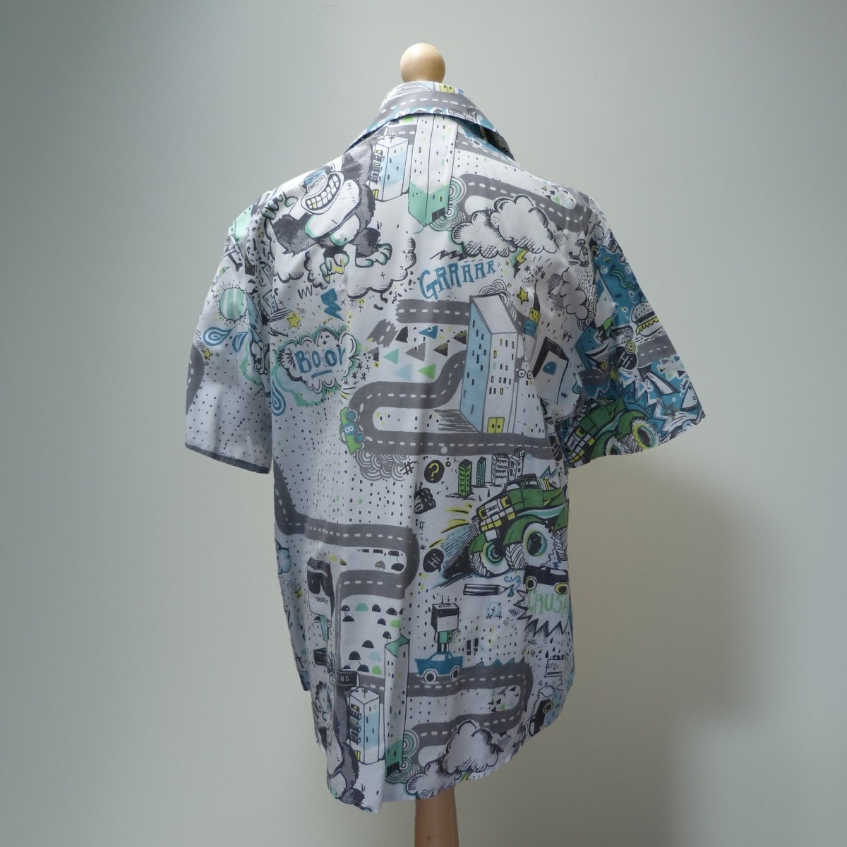 Skyscraper snuggles Neck 20" chest 132cm/ 52" - Sew Revamp