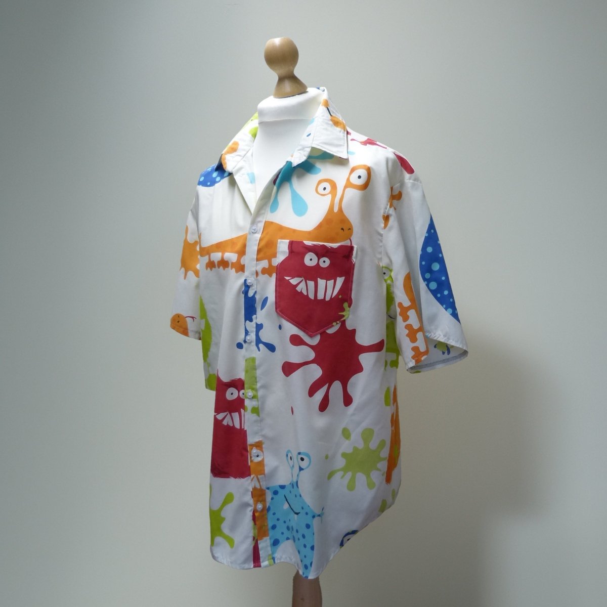 Splitter splatter monster Neck 20" chest 132cm /52" - Sew Revamp