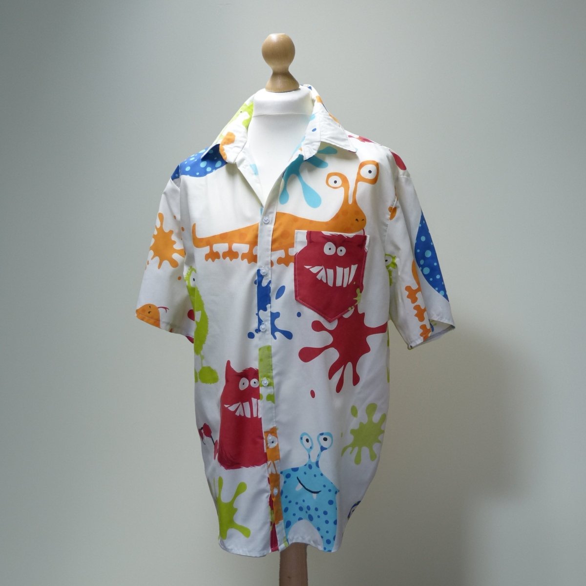 Splitter splatter monster Neck 20" chest 132cm /52" - Sew Revamp